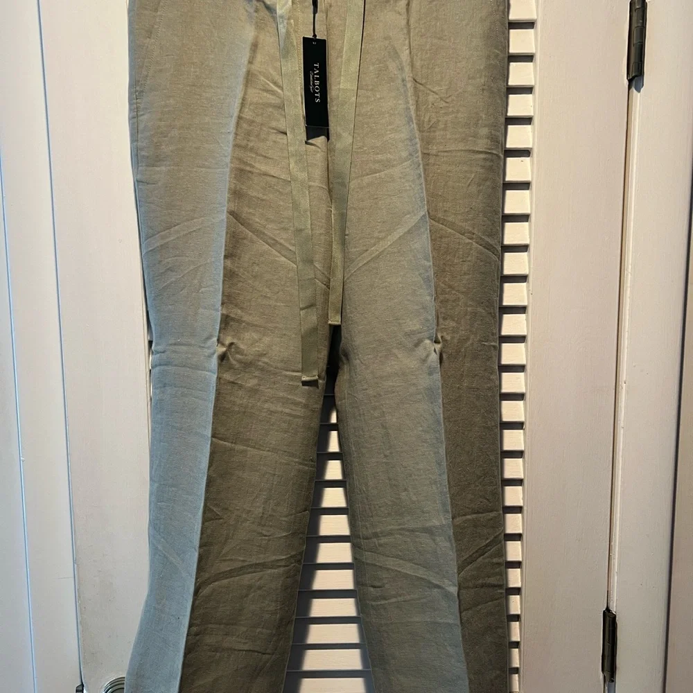 Women’s brand new with tags Talbots linen Sage Green Pants